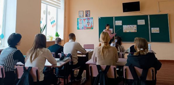 «Земский учитель»: как программа решает дефицит кадров в школах ДНР