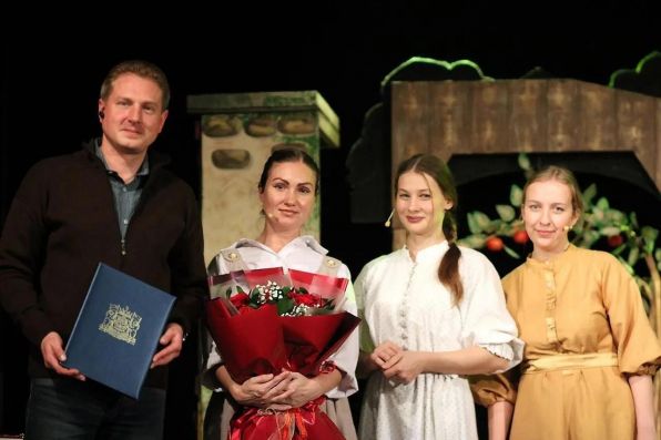 Горловский театр кукол вернулся из сибирского турне
